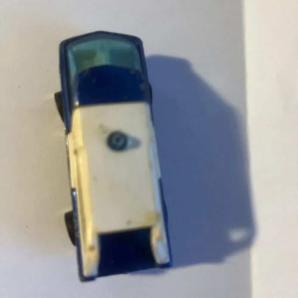 Hot Wheels The Heavyweights Ambulance Redline 1969 Blue Hong Kong no Back Door